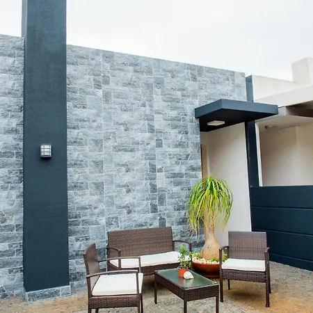 Bugio Guesthouse Santa Cruz  Exterior photo